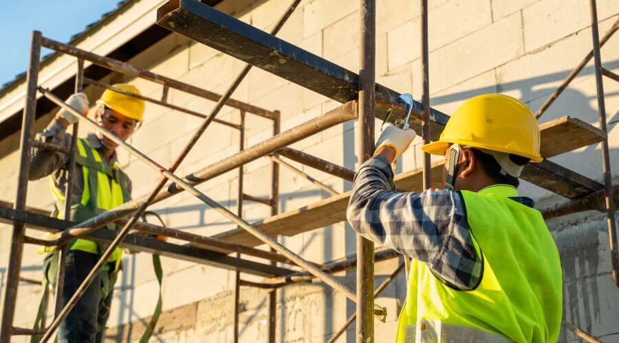 Professional gutter cleaning in Bishopville, SC